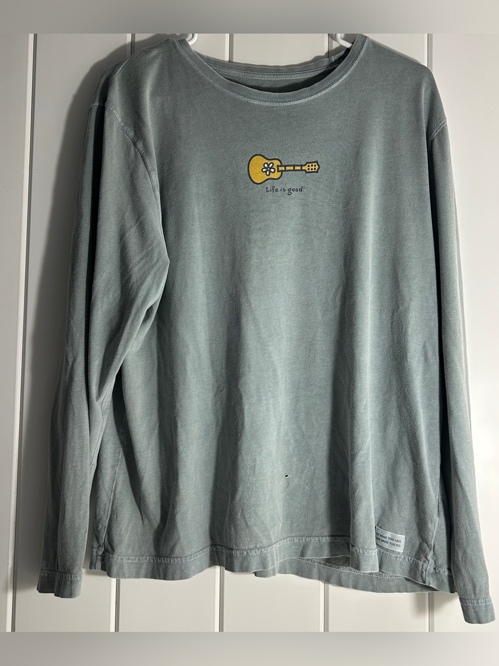 Life is Good Women L Long Sleeve Crusher Tee Blue Guitar Flower Size Large 2010